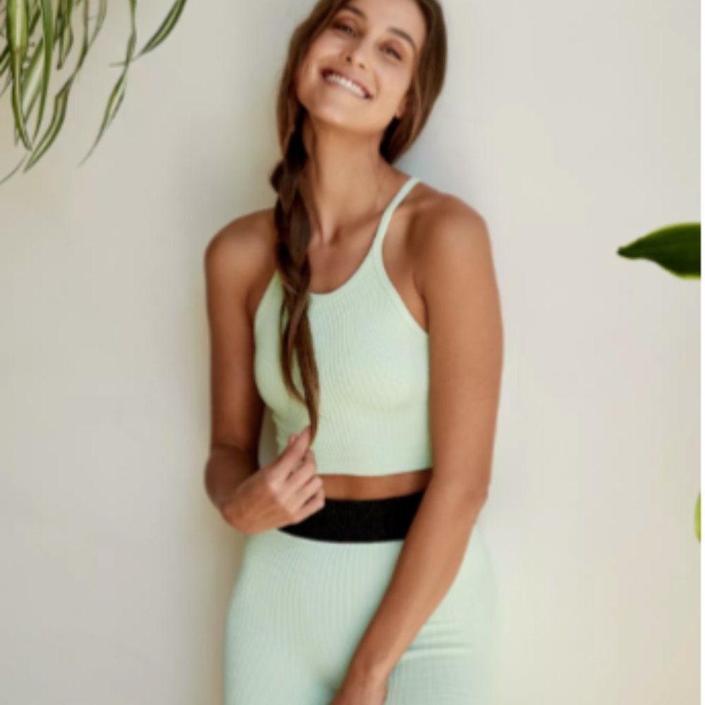 Free People Prajna Short Happiness Runs Crop Set S